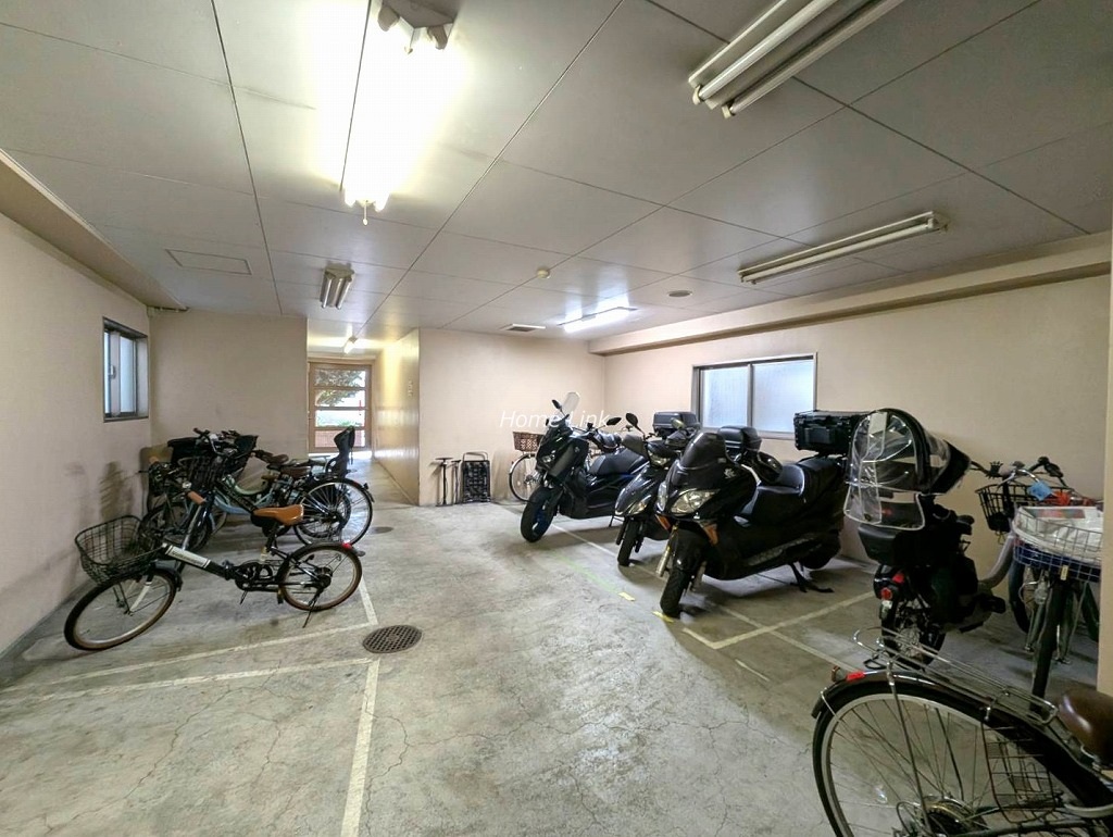 スカーラ池袋西　バイク置き場